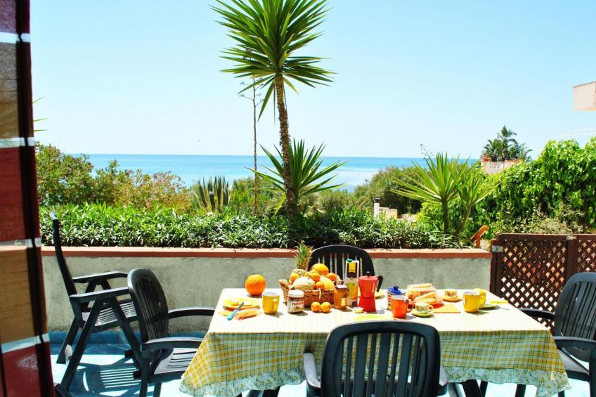 Ruhige Ferienwohnung in Sciacca mit Terrasse, Garten und Grill und Meerblick - foto 4