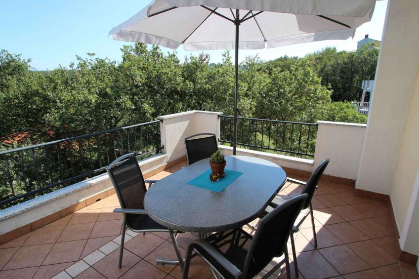 Holiday apartment with balcony and barbecue - BF-28R9