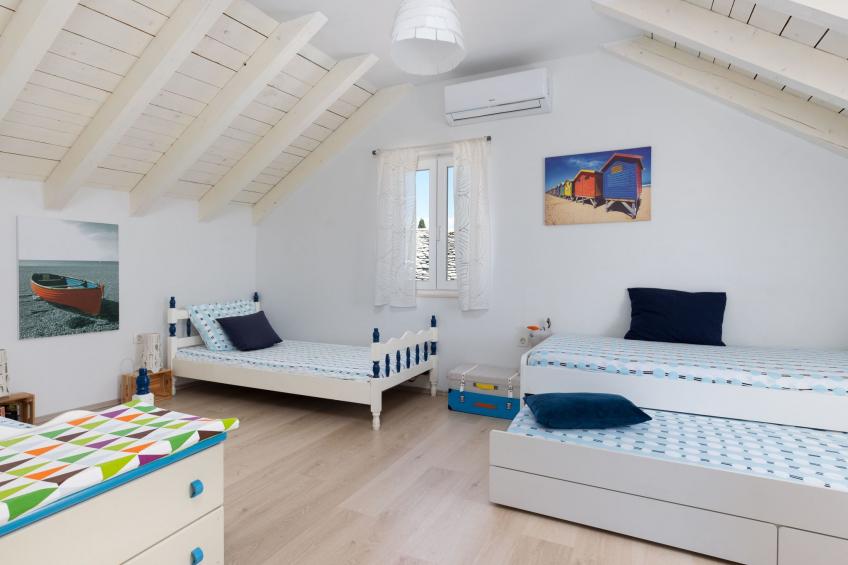 Ruhige Villa mit weitläufigem Garten, ideal für Familien mit Kindern - foto 18