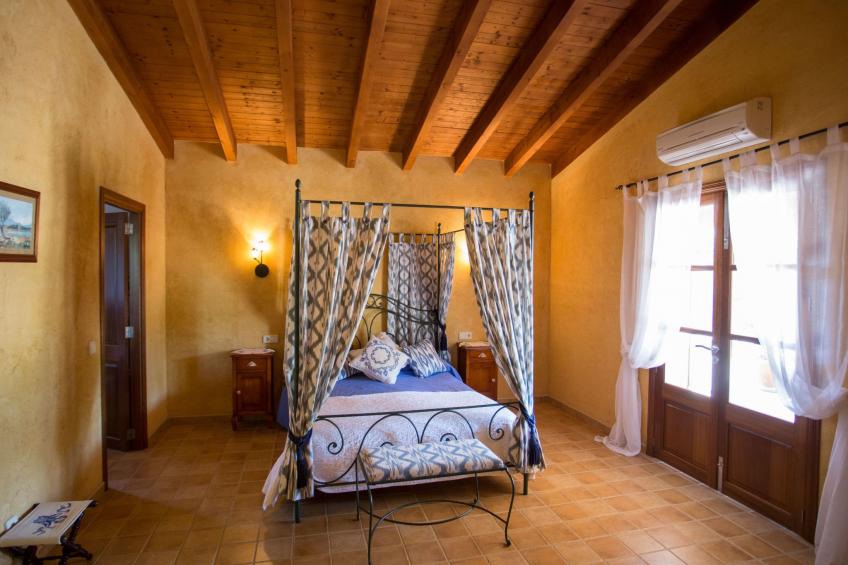 Finca mit Tennisplatz und Schwimmbad - foto 36