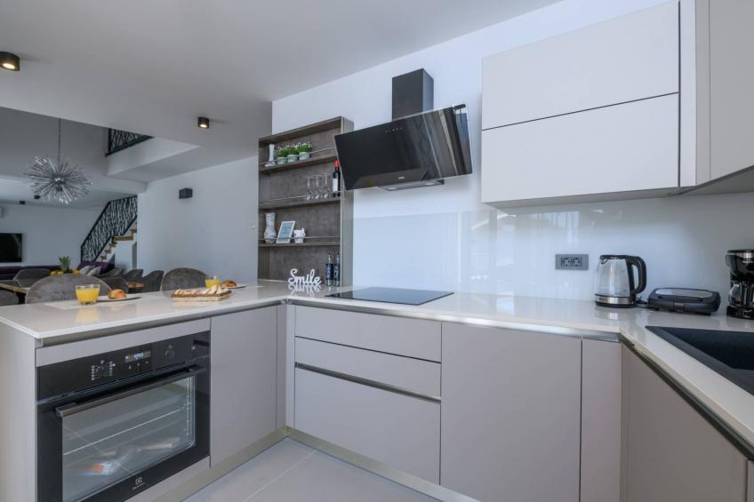 Villa Grande, klimatisiert und mit Pool in Jursici - foto 17