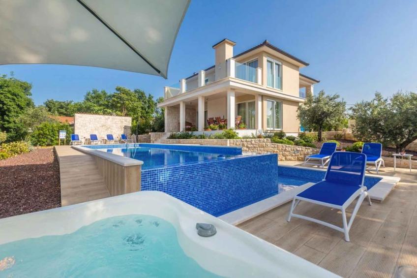 Villa met zwembad en zeezicht - BF-DCNKX - foto 8