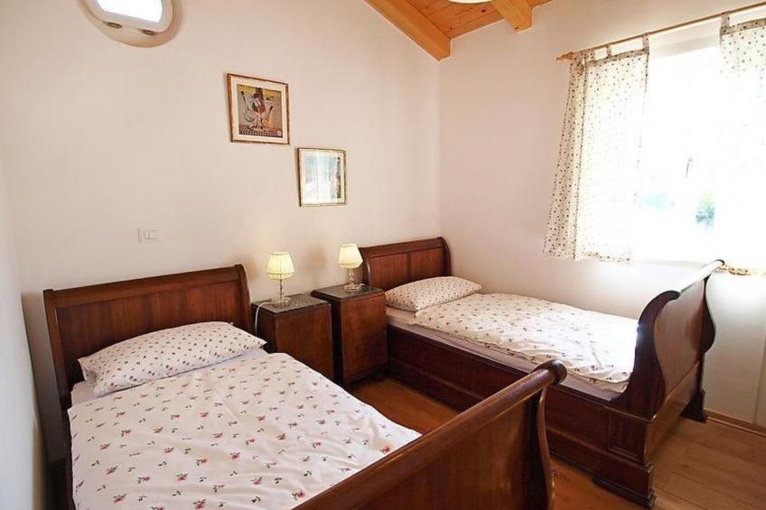 Villa Nika mit privatem Außenwhirlpool - foto 9