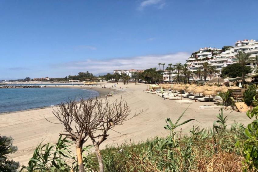 3-Bedroom Apartment with Sea & Mountain Views - foto 29