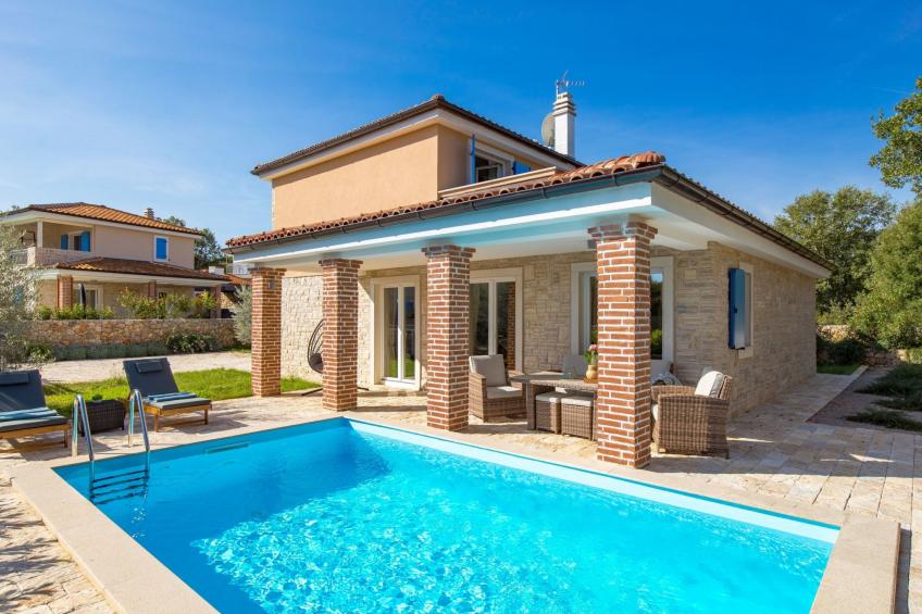 Romantische Villa mit Pool, umgeben von Natur - foto 12