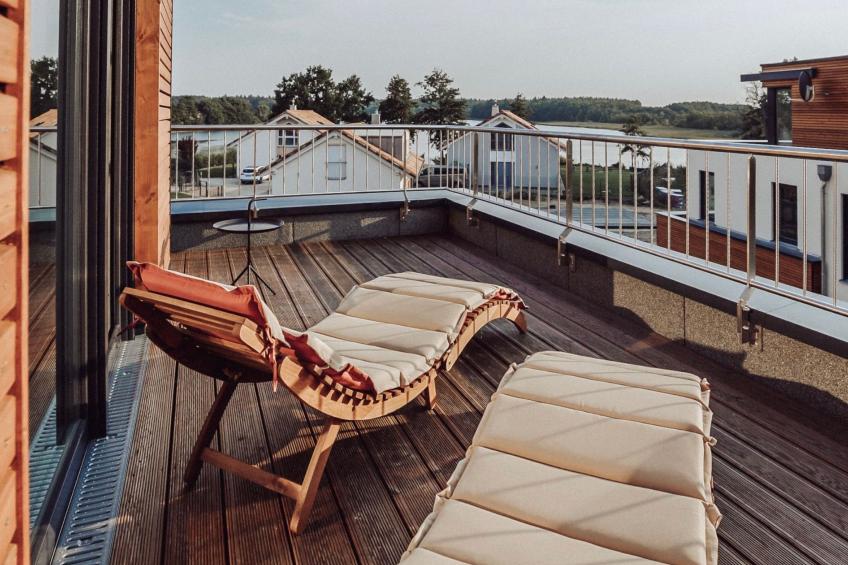Modernes Ferienhaus mit Sauna, Seeblick, Dachterrasse und Garten