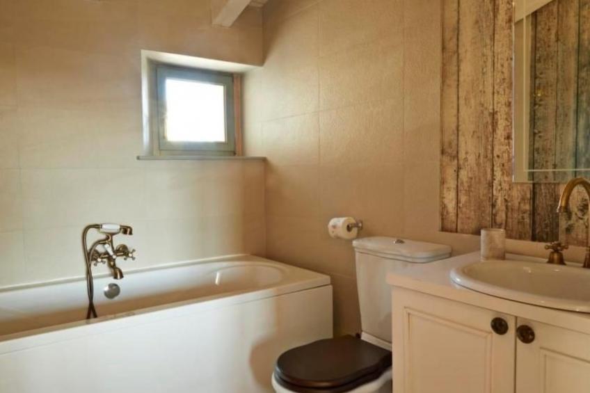 in Kostanjica mit Grill, Terrasse und Garten - foto 21