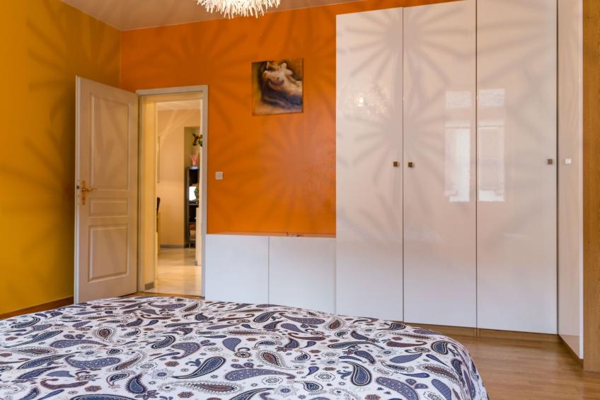 mit zwei Garagenstellplätzen - foto 7