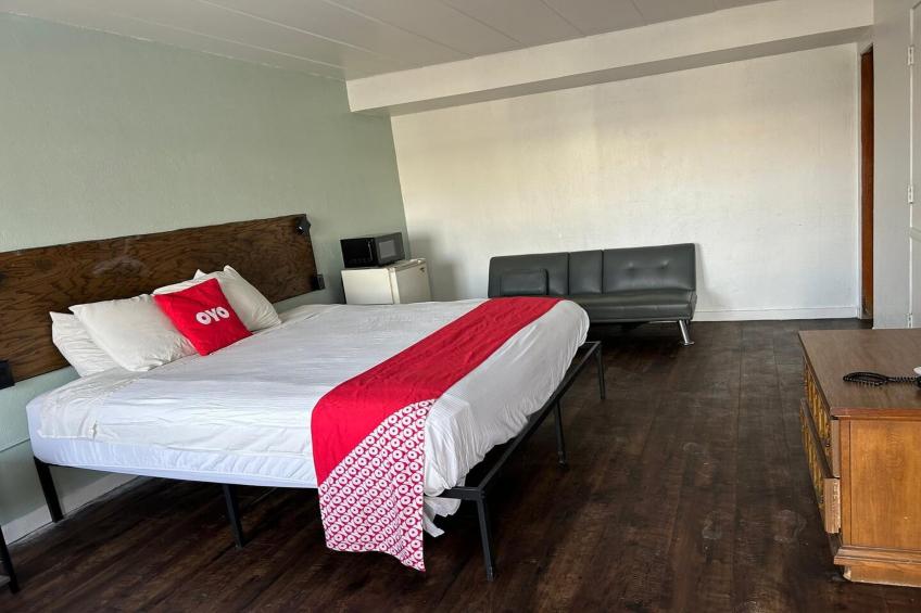 King Bed with Sofa Bed - foto 11