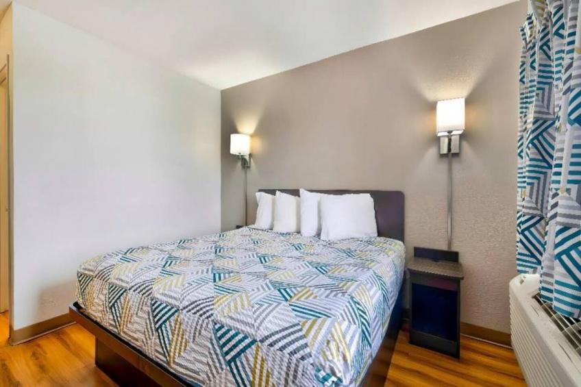 1 Queen Bed - foto 16