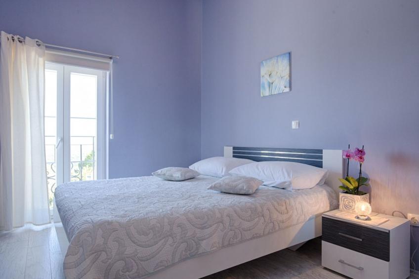 Luxuriöse Villa mit Pool, großem mediterranen Garten und Kinderspielplatz. - foto 31