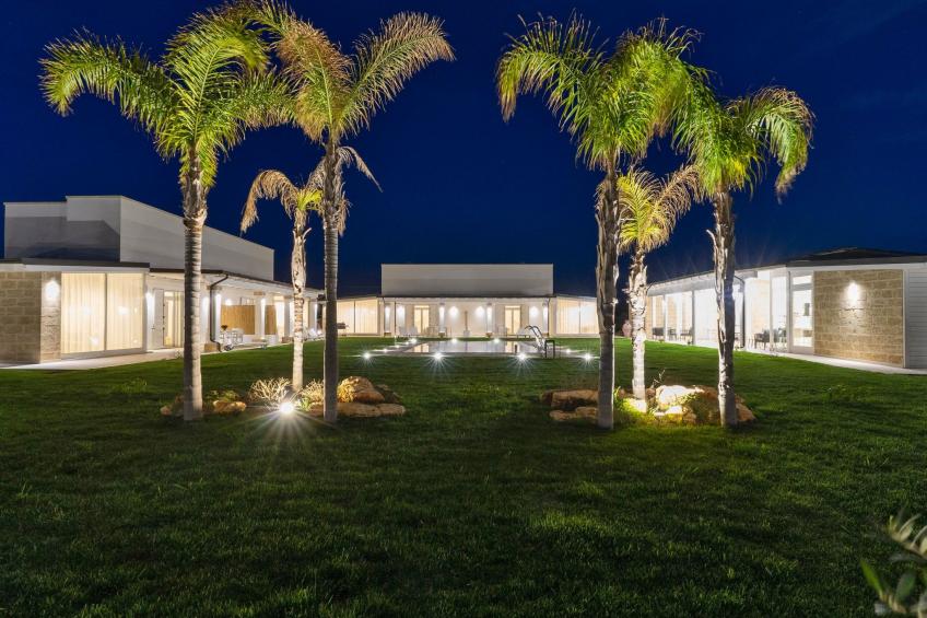 Haus in Casarano mit Außenhof - foto 28