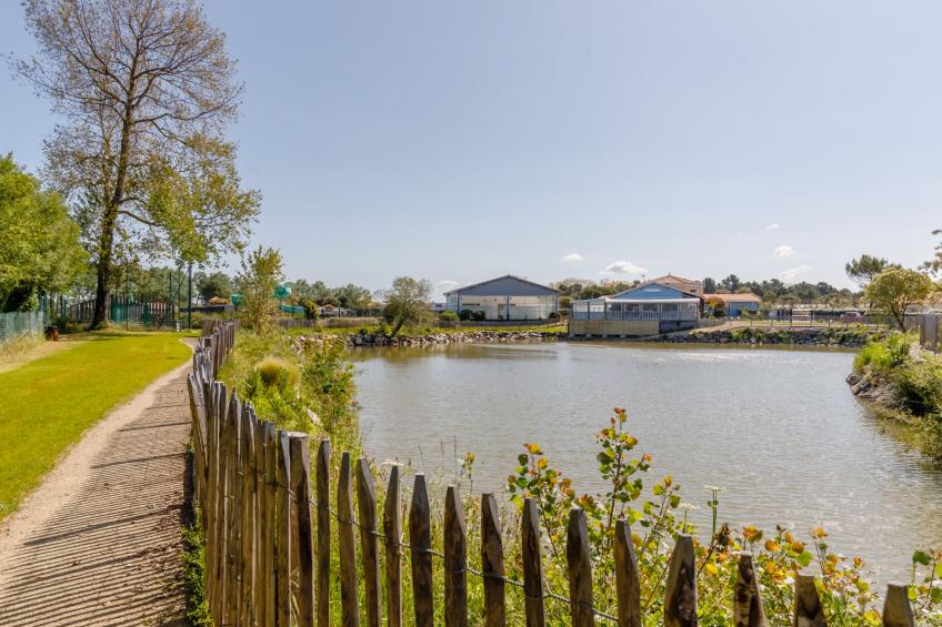 4 étoiles- L'Etang de Besse - foto 35