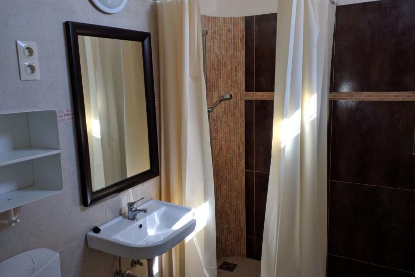 Doppelhaushälfte für sechs Personen mit Garten - foto 10