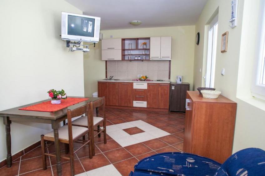 Charming Seaside Escape in Kotor - One Bedroom Apartment with Garden 3 - foto 6