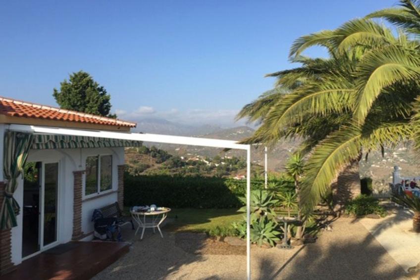 Casa Palmeras in Sayalonga mit Gepflegtem Garten - foto 18