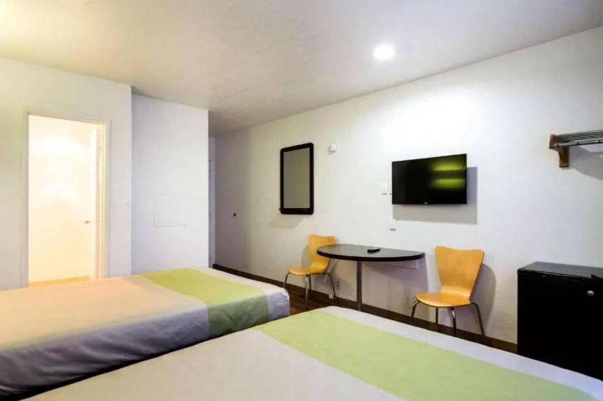 2 Full Beds  Non-Smoking - foto 8