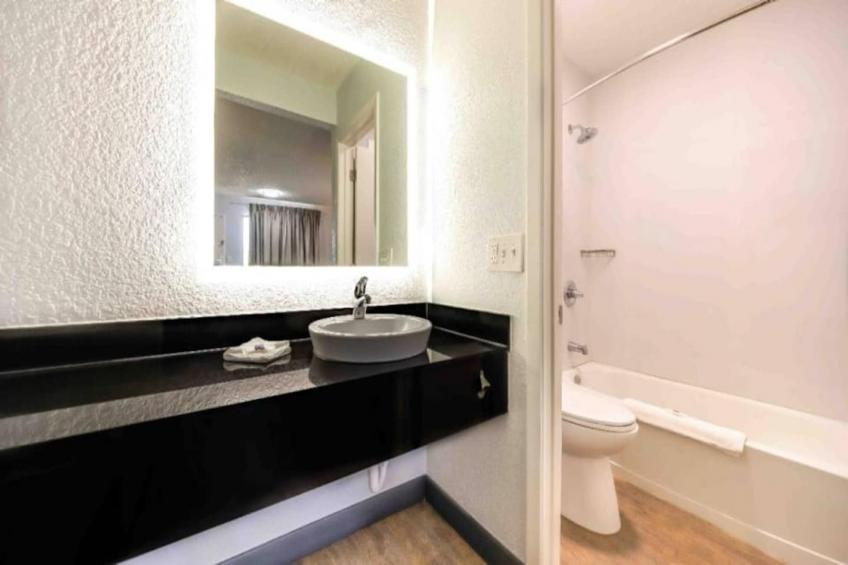 2 Full Beds  Non-Smoking - foto 11