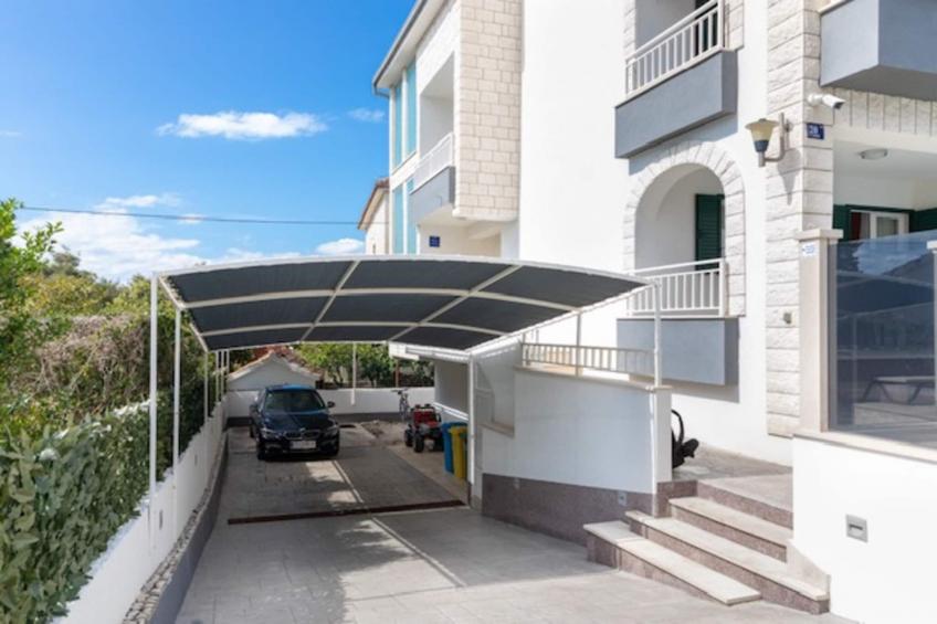 Villa Supetar Garden - Two Bedroom Apartment with Terrace - foto 28