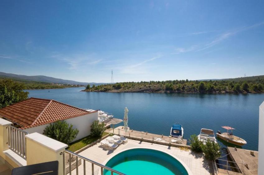 Apartment with Pool View - foto 5