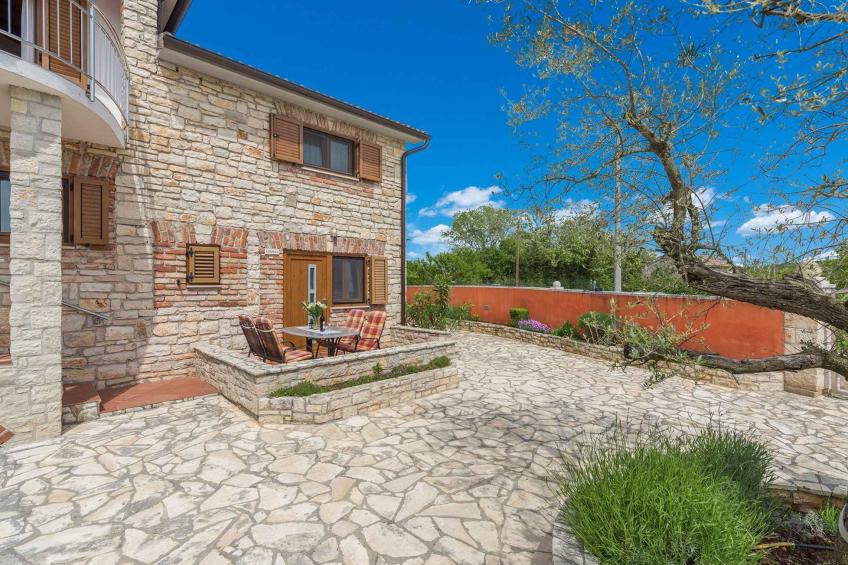 Holiday apartment mit Terrasse und Pool - BF-CZ2M8 - foto 7