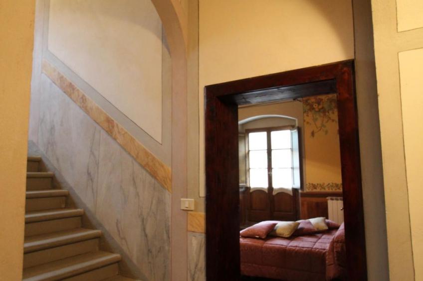 Wohnung in einer alten Villa mit Schwimmbad - foto 19