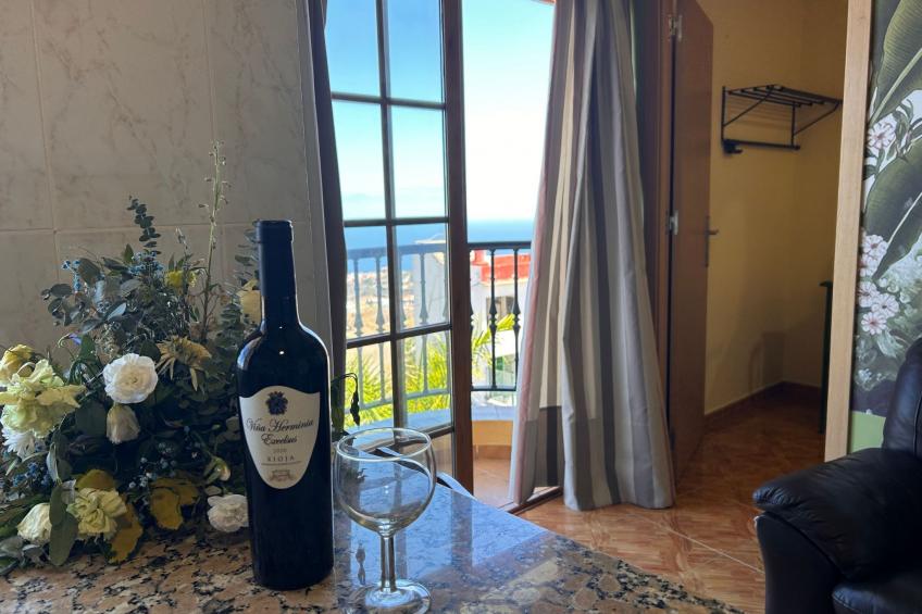 Apartment mit Balkon und Meerblick - foto 10