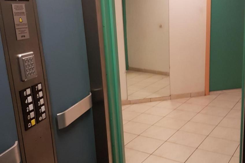 Ruhige Tourismusmöblierung mit Balkon und Pool - foto 10