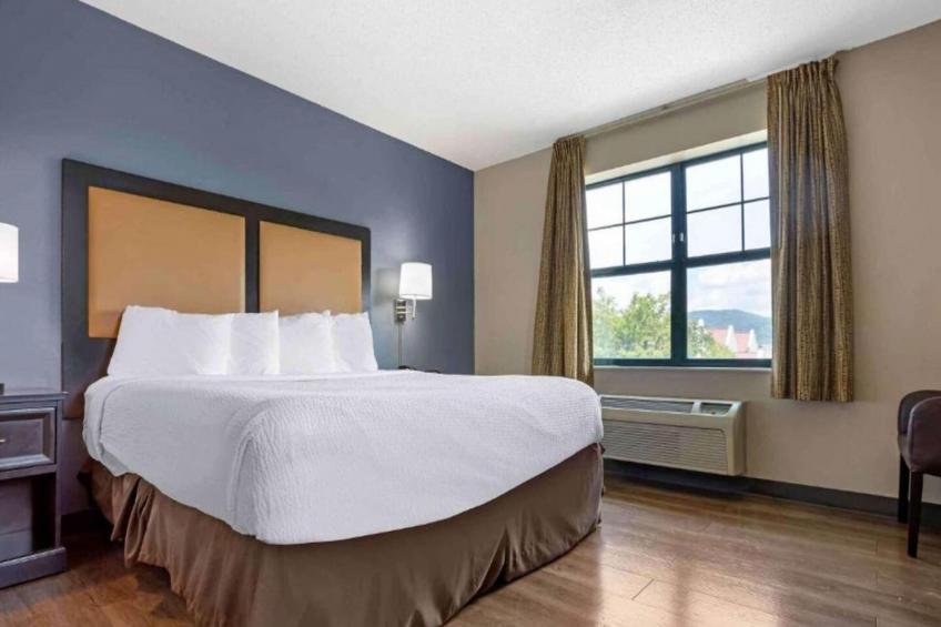 1 Queen Bed | Non-Smoking, Kitchen - foto 24