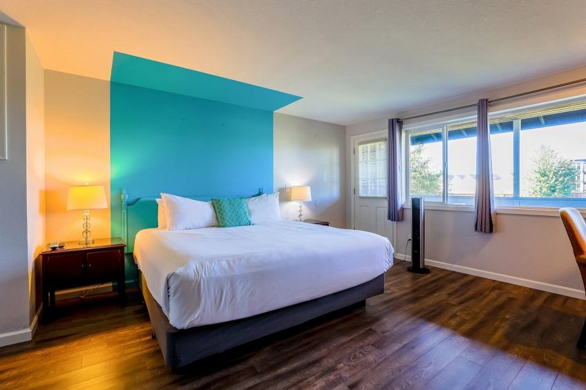 King Bed with River View - foto 6