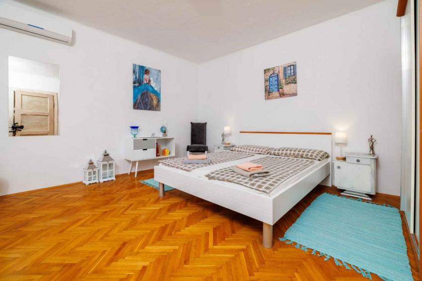 Maison de vacances chambre familiale traditionnelle avec jacuzzi - BF-5RKXM - foto 25