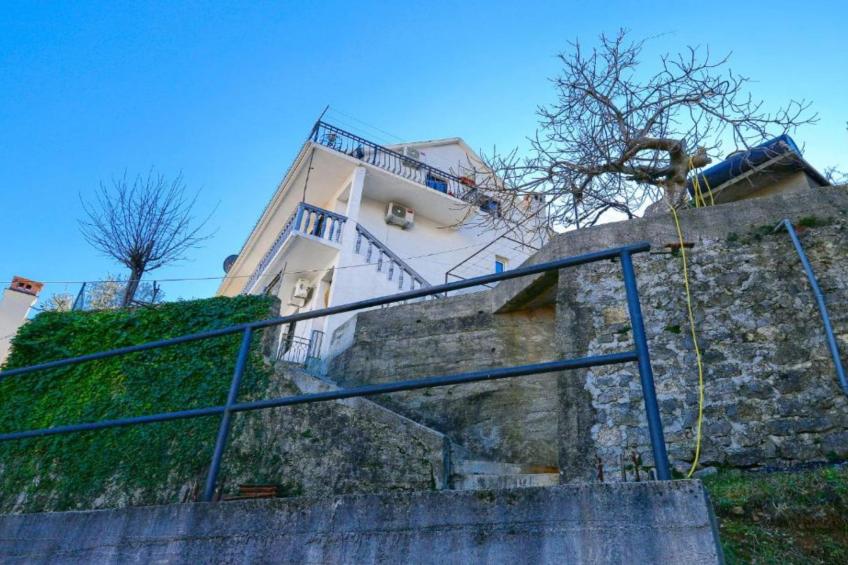 Charming Kotor Bay Retreat Just Steps from the Beach - Double Room with Seaview - foto 7