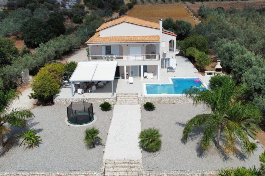 Anwesen "Villa Livadia" mit Infinity-Pool