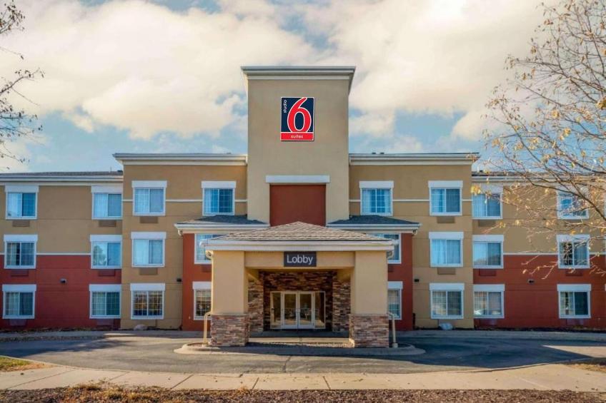 2 Full Beds | Mobil Access Tub Nsmk Kitchen