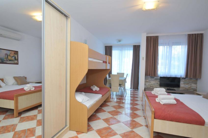 Charmante Wohnung in Centar mit französischem Balkon - foto 3