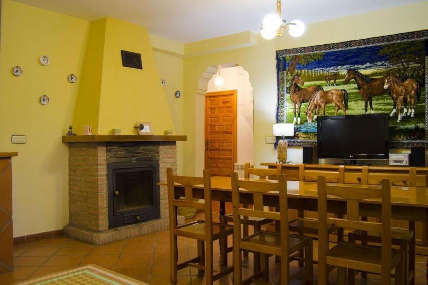 Gemütliches Haus in Anlage mit Schwimmbad in Válor - foto 11