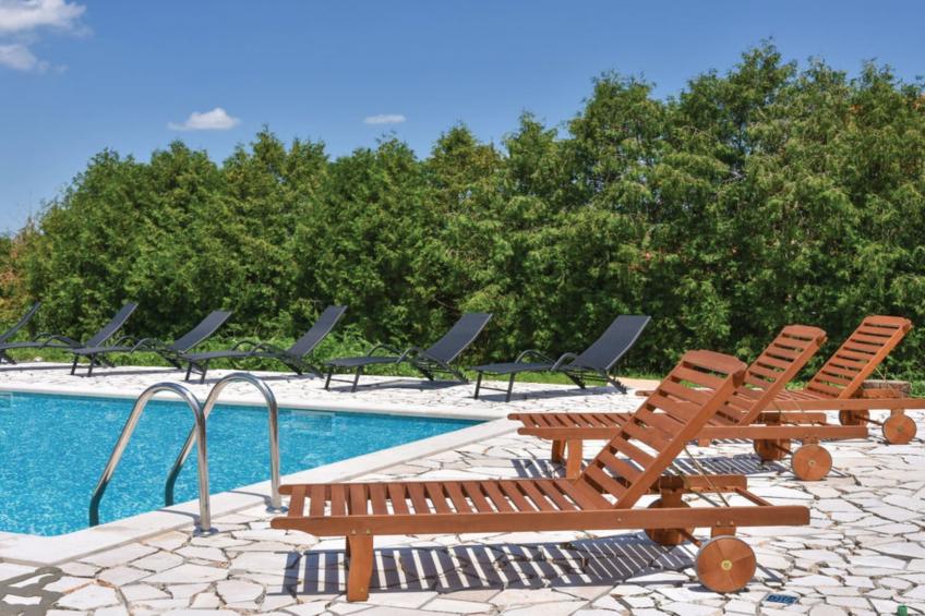 Sobe Melada - Triple Bed Room with Balcony and View (A1) - foto 12