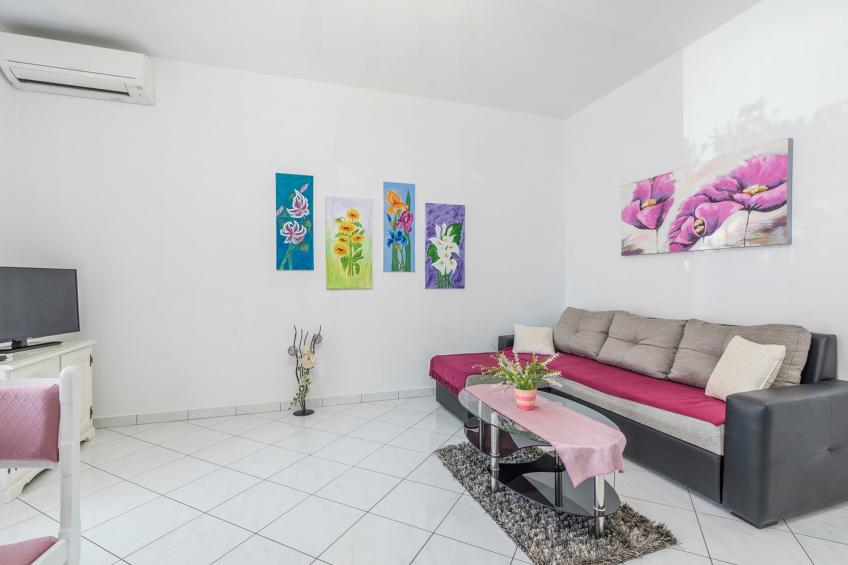 Vakantiewoning met terras en airconditioning - BF-6HK93 - foto 16