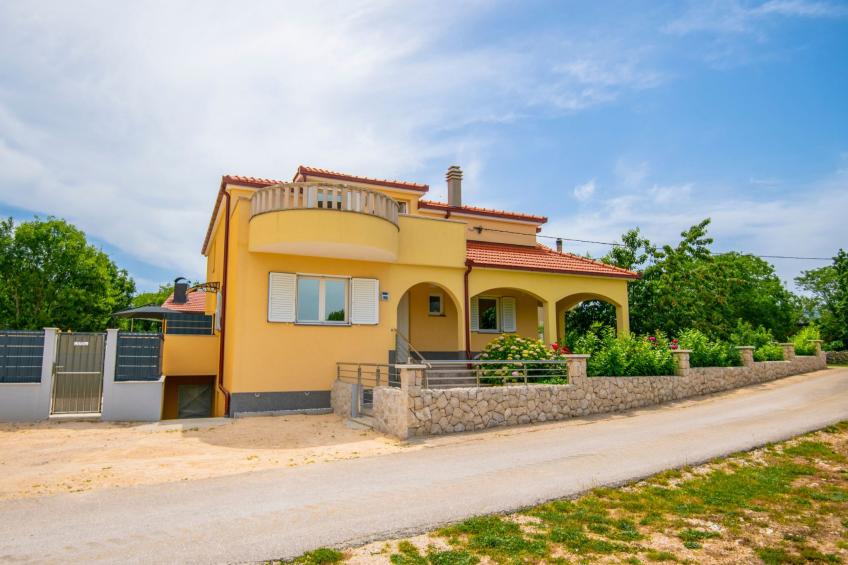 Villa "Mile" mit beheiztem Pool, Grill und Terrasse - foto 50