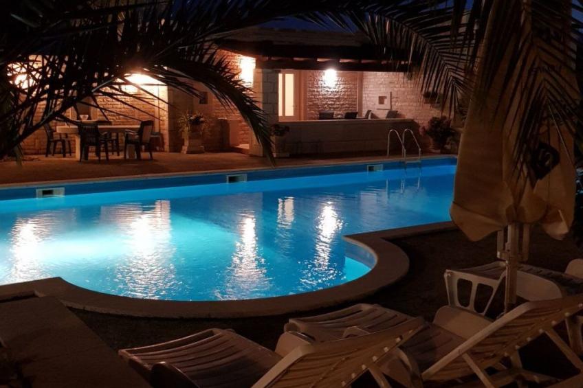 Wohnung mit Schwimmbad