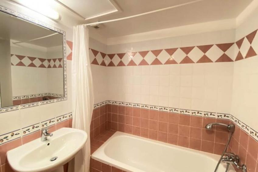 04b7 : Beau T3 Au Coeur Des Lavandes - Piscine - foto 23