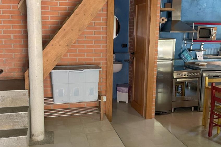 Zypressen, ein Haus im Wald an der ligurischen Riviera - foto 16