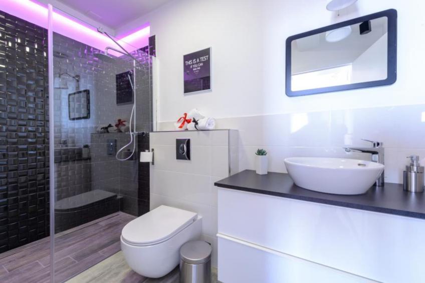 Apartments Villa Capitano - Two Bedroom Apartment with Balcony and Sea View (CRNI) - foto 15