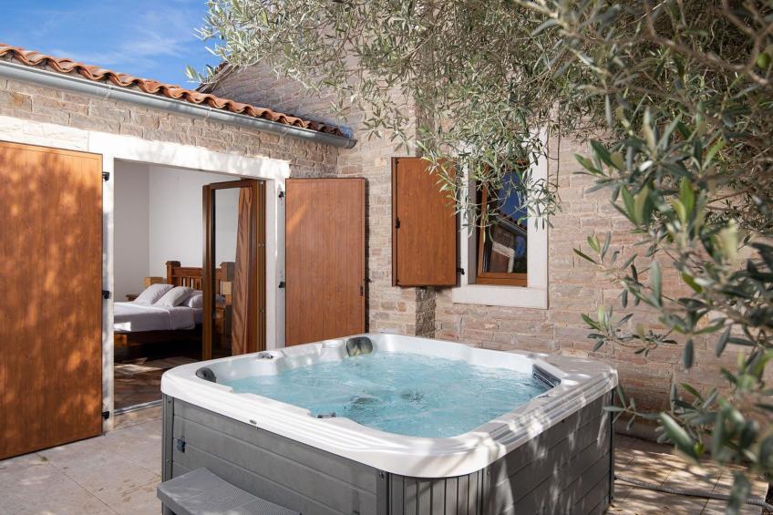 Haus in Bertoši mit privatem Pool - foto 13