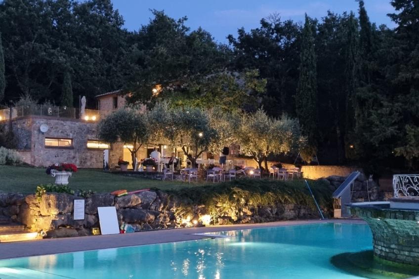 für 10 Personen und 4 Kinder in Chianni, Toskana (Provinz Pisa) - foto 54