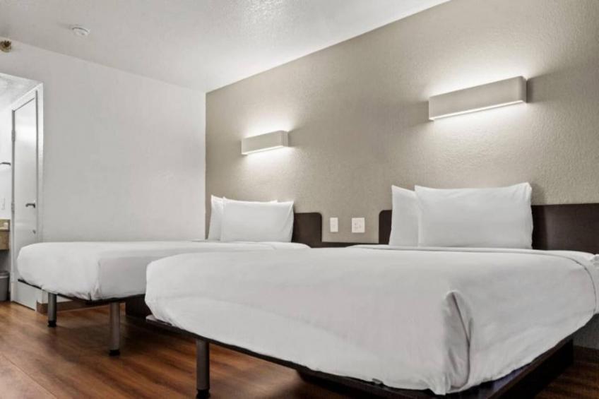 2 Queen Beds  Micfridge - foto 13