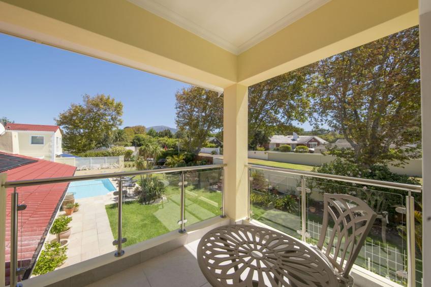 Wunderschöne Wohnung mit beheiztem Pool