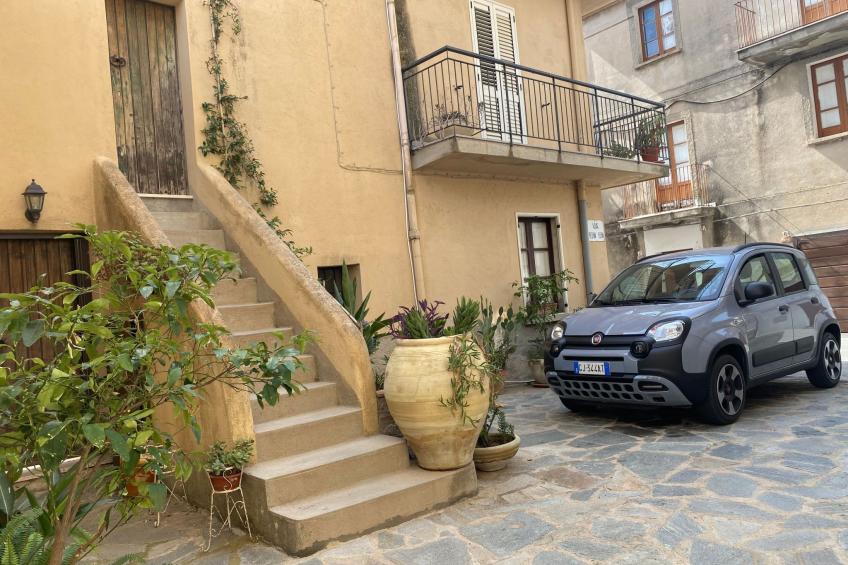 Geräumige Artemide-Wohnung mit Terrasse - foto 8