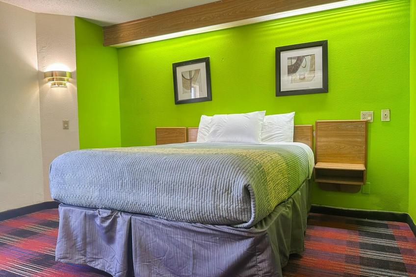 King Bed Non-Smoking - foto 11