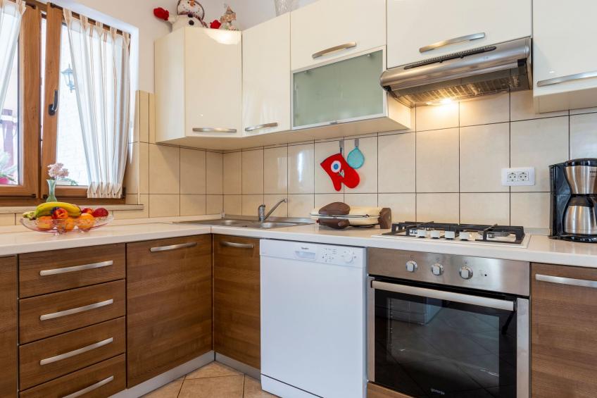 "Villa Mirela" mit Terrasse - foto 23